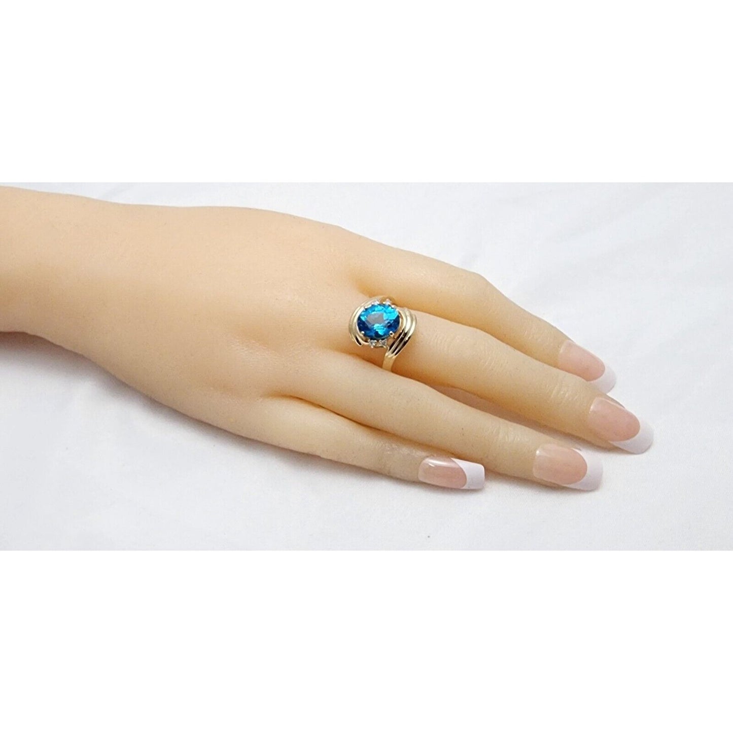 14K Yellow Gold Blue Topaz & Diamond Ring