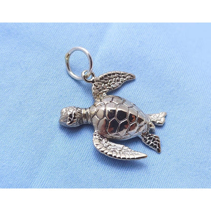 14K White Gold Turtle Tortoise Charm Pendant