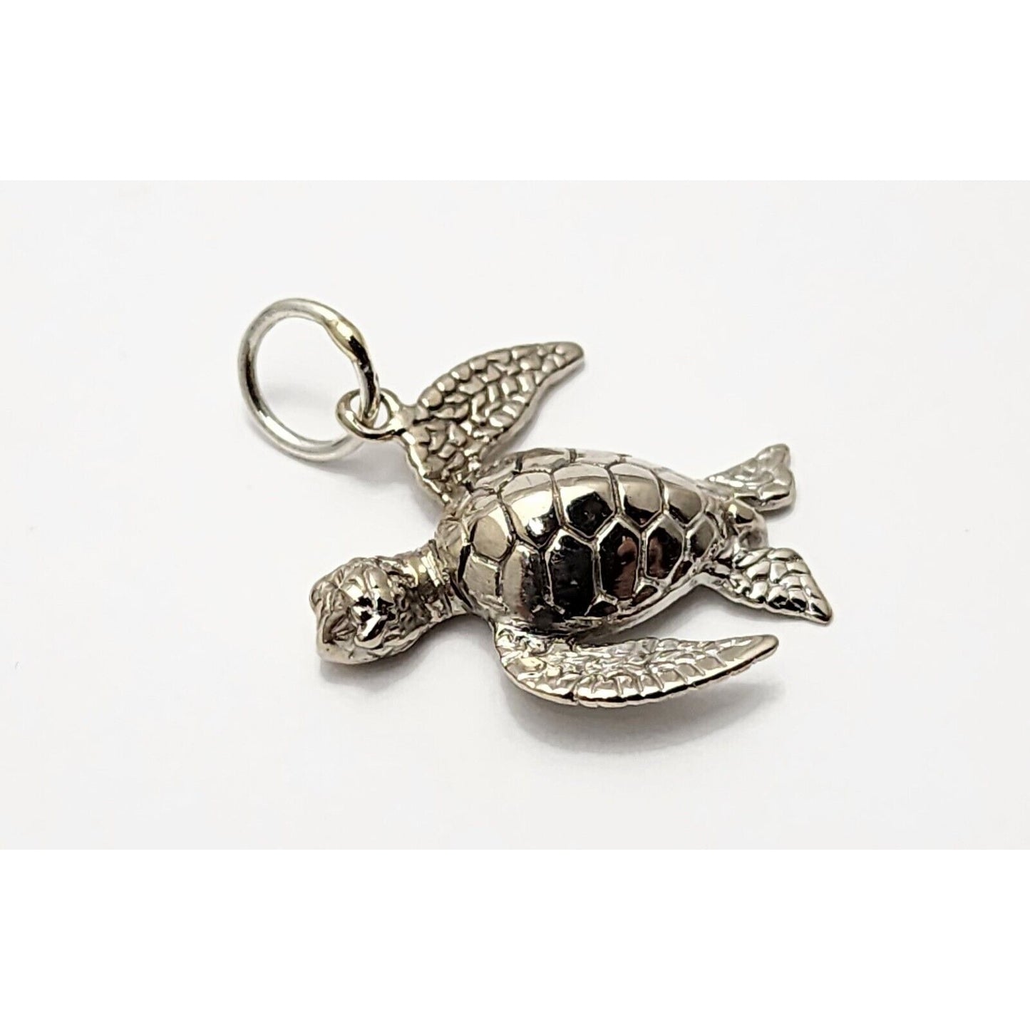 14K White Gold Turtle Tortoise Charm Pendant