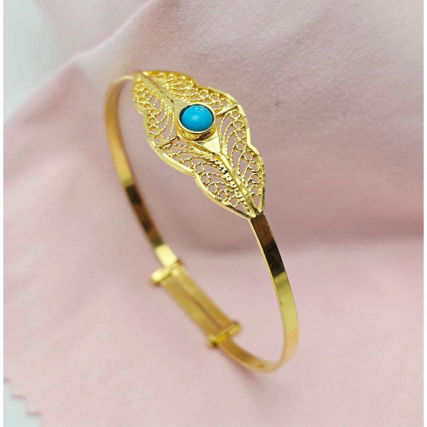 21K Yellow Gold Resizable Filigree Turquoise Bangle Bracelet