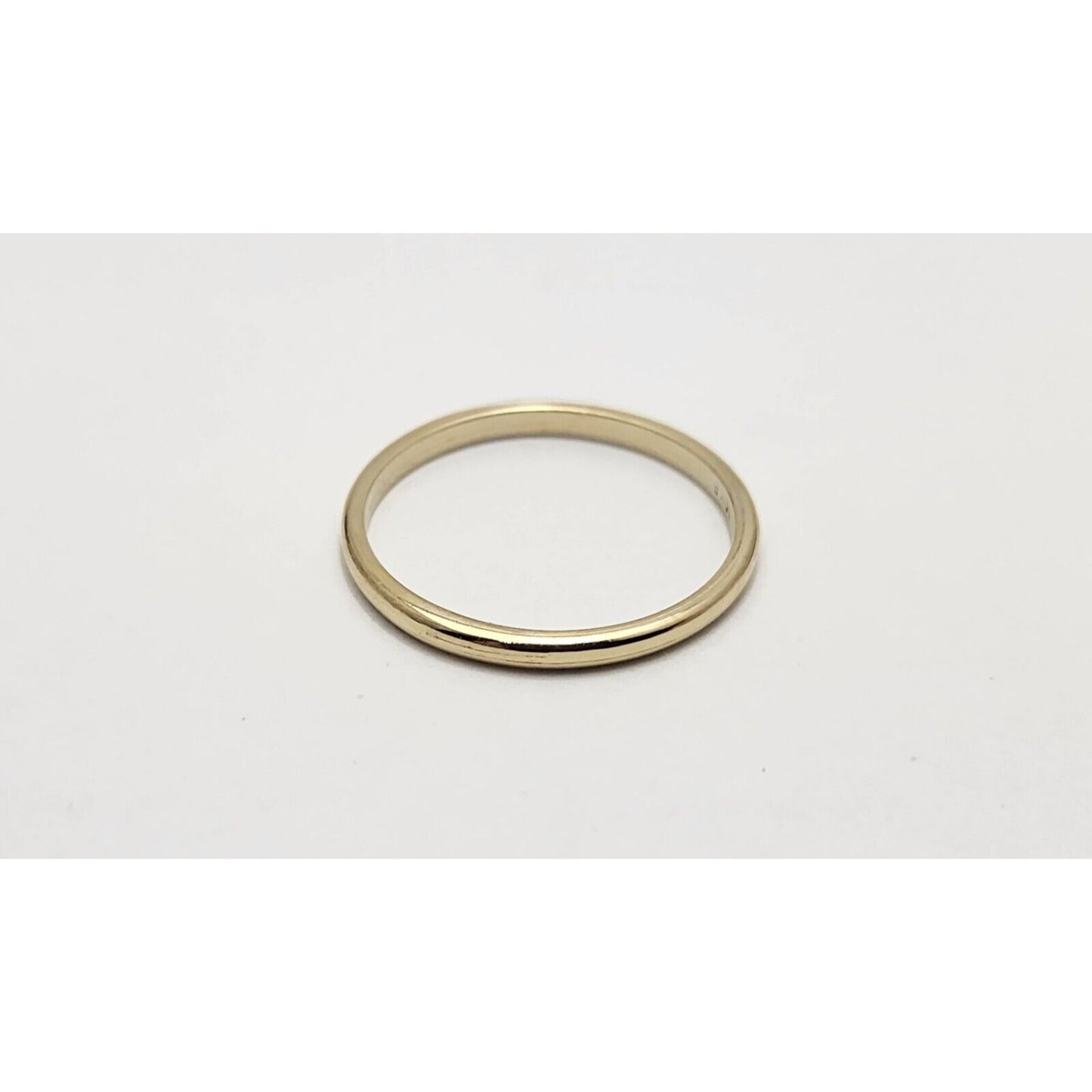 10K Yellow Gold Polished Thin Wedding Band Ring