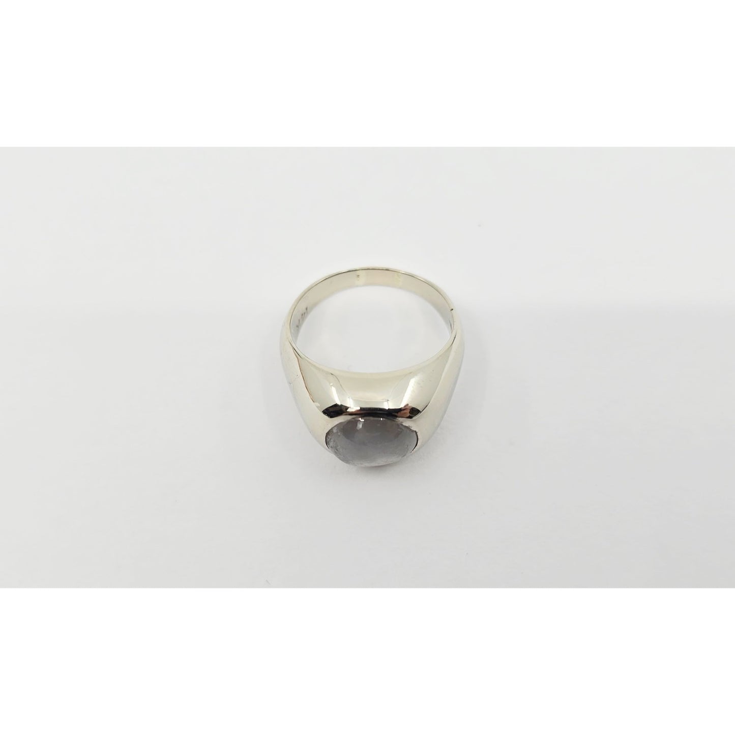 14K White Gold Cabochon Grey Star Sapphire Ring