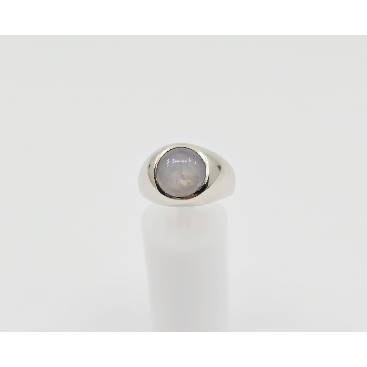 14K White Gold Cabochon Grey Star Sapphire Ring