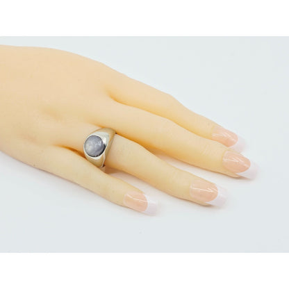 14K White Gold Cabochon Grey Star Sapphire Ring