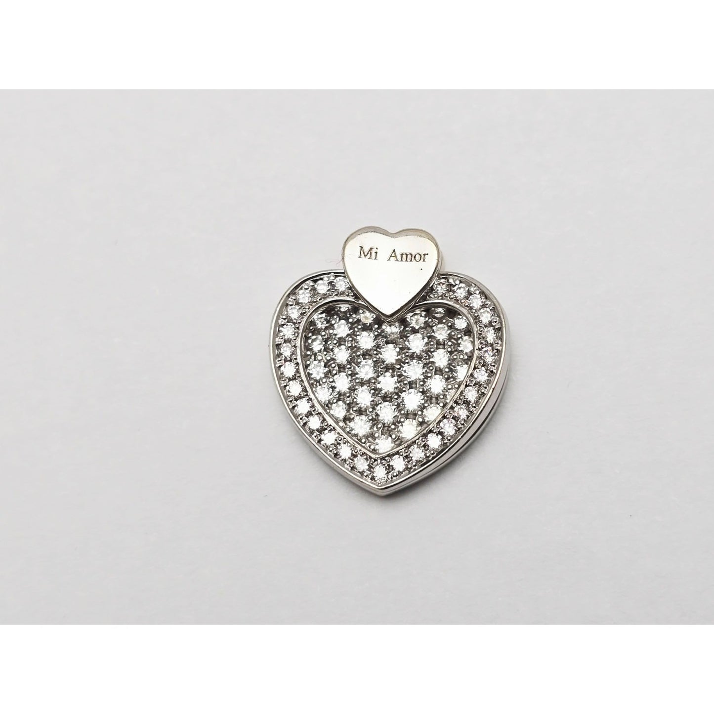 18K White Gold Round Cut Diamond Motion Heart Mi Amor Charm Pendant