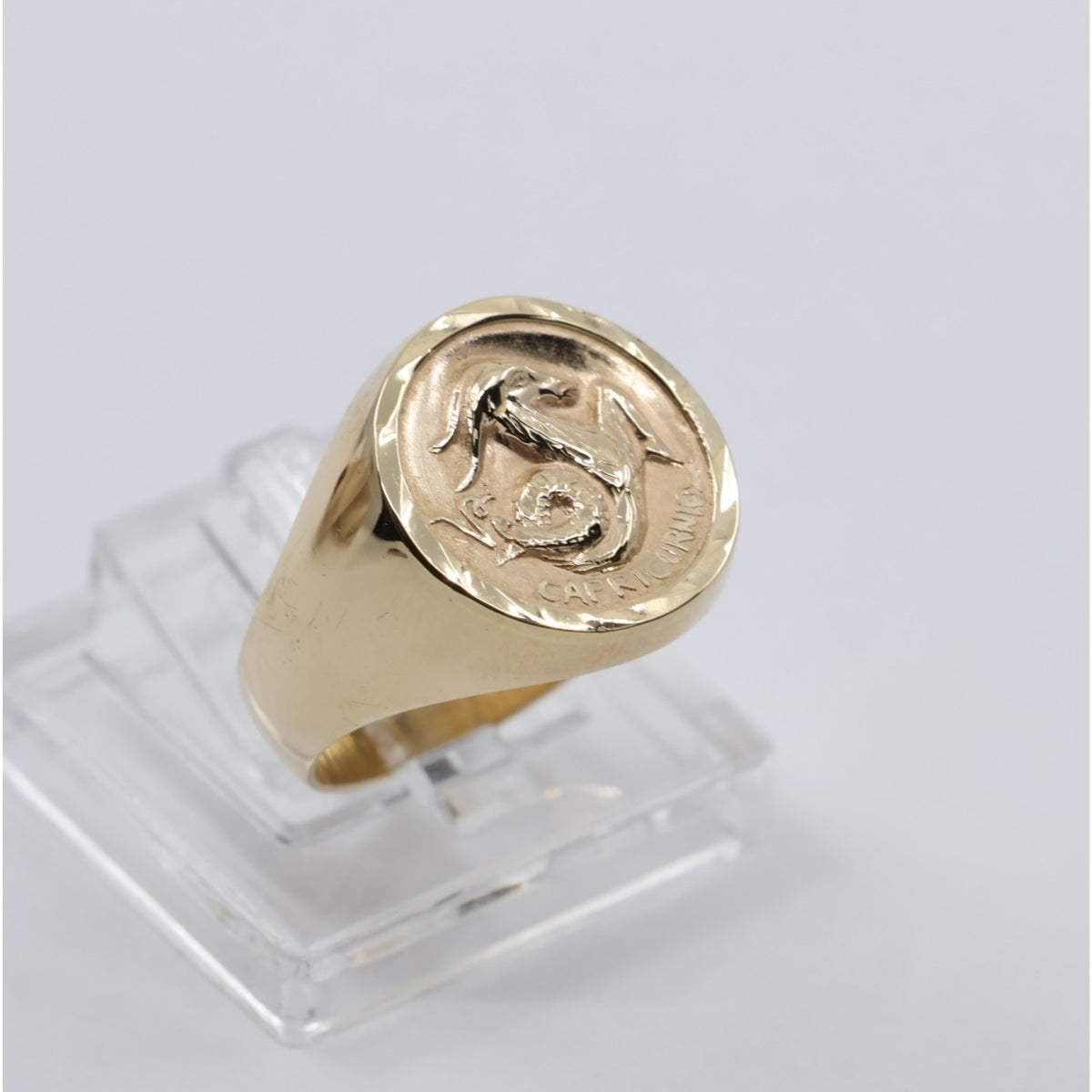 12K Yellow Gold Zodiac Capricorn Horoscope Ring