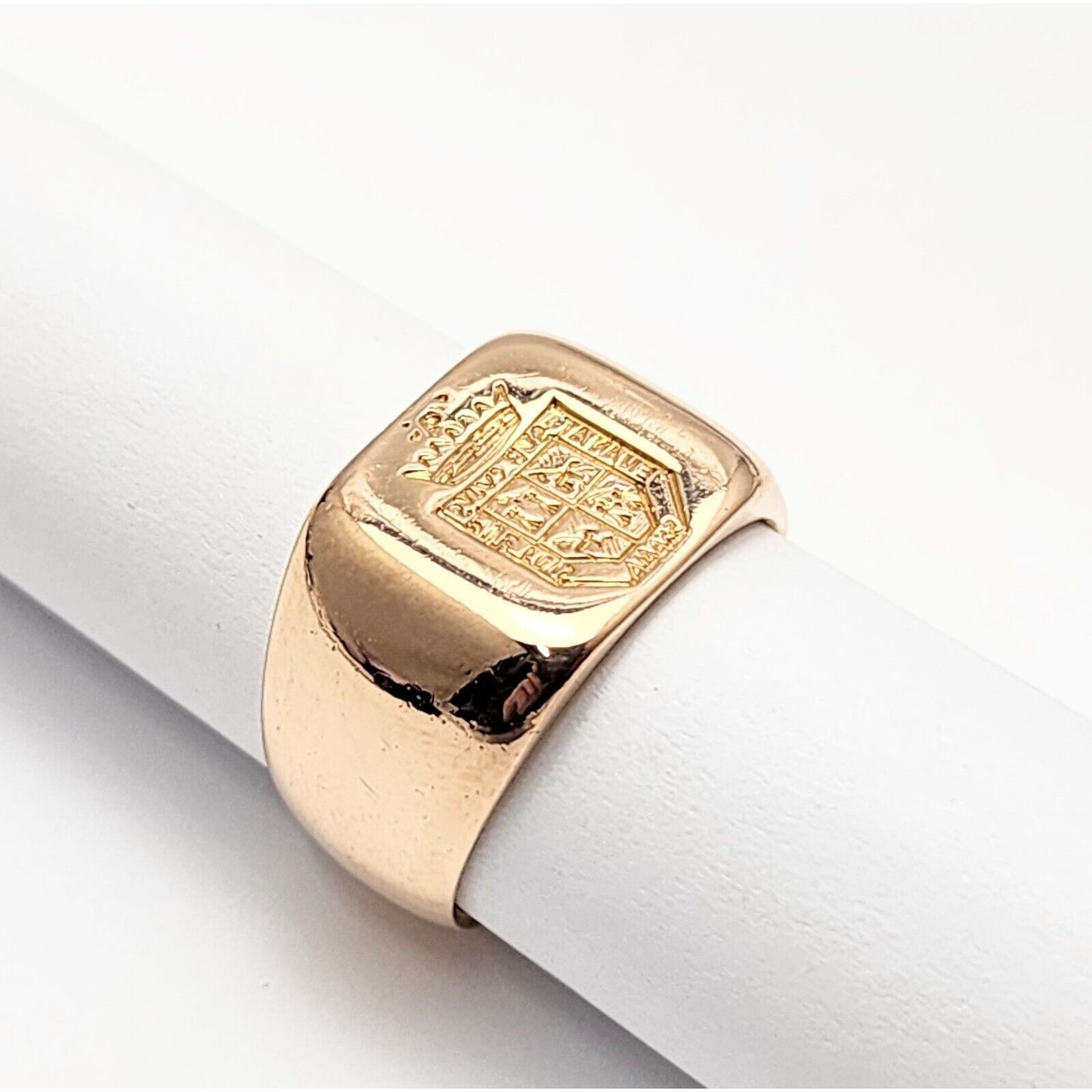 18K Yellow Gold Square Crested Signet Ring