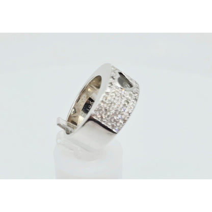 18K White Gold Round Cut Diamond Wide Band Heart Motion Ring