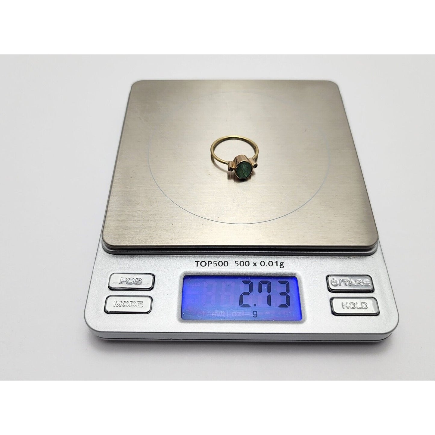 18K Yellow Gold Emerald & Round Cut Diamond Ring