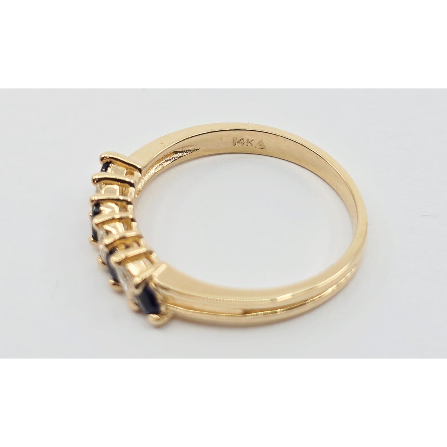 14K Yellow Gold Blue Spinel & Diamond Ring