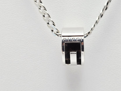 Gucci G Cut Out Round Circle Sterling Silver Charm Pendant Curb Chain Necklace