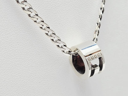 Gucci G Cut Out Round Circle Sterling Silver Charm Pendant Curb Chain Necklace