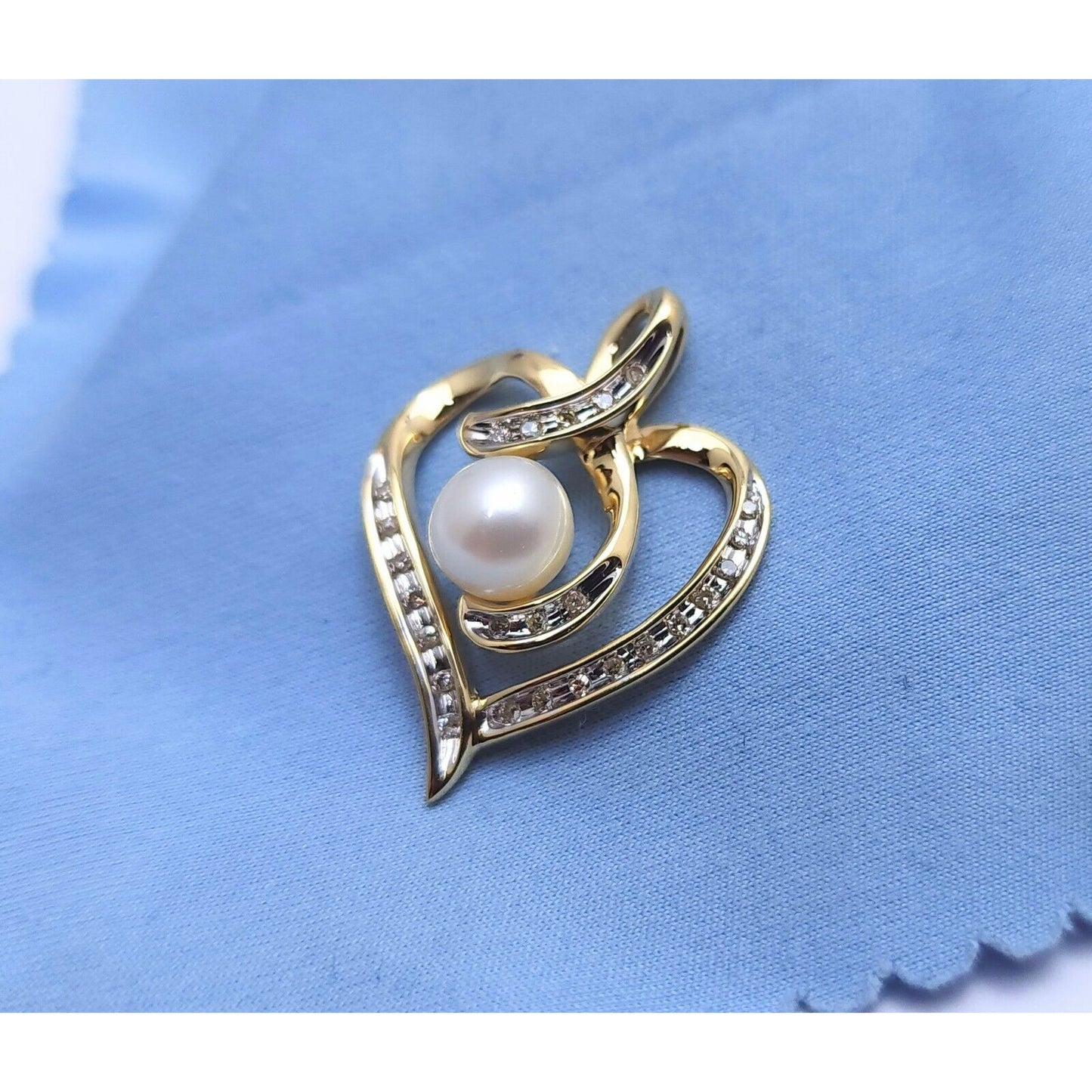 10K Yellow Gold Open Heart Diamond & Pearl Charm Pendant