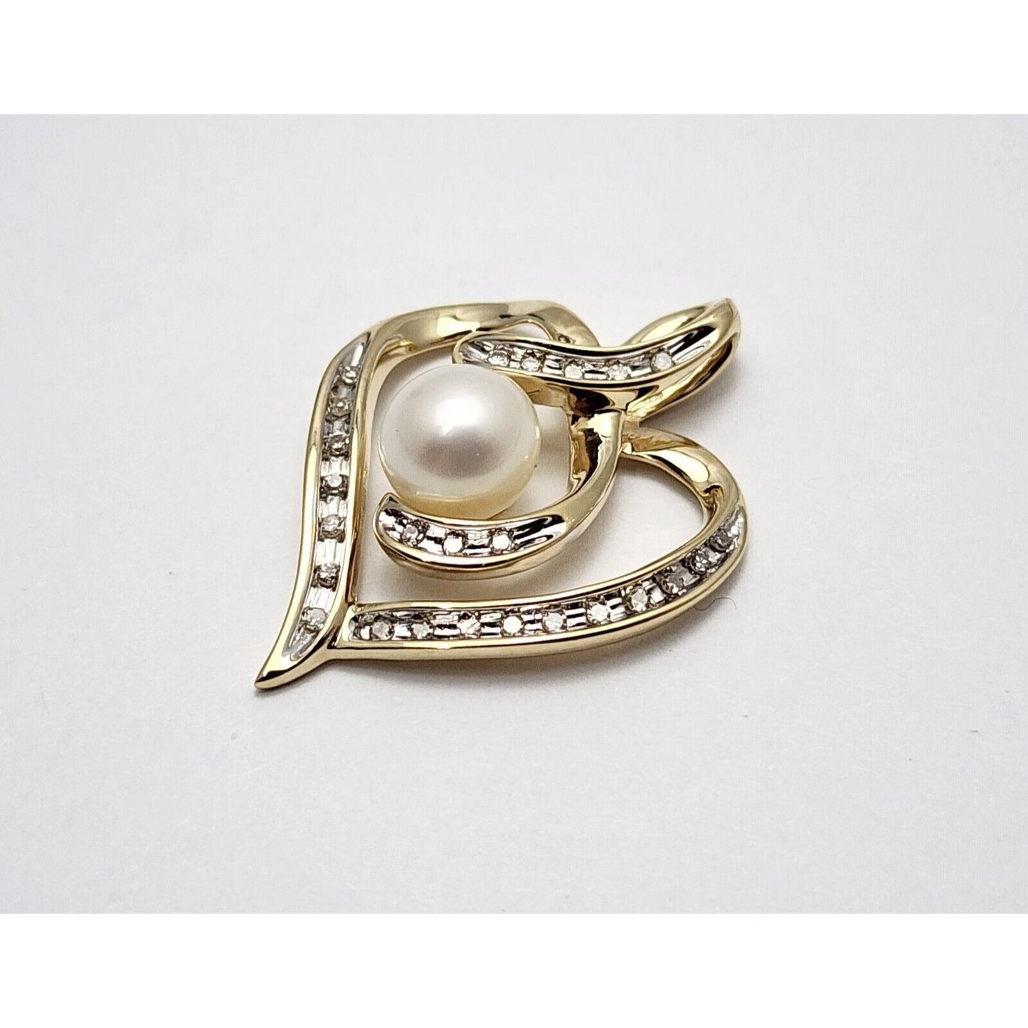 10K Yellow Gold Open Heart Diamond & Pearl Charm Pendant