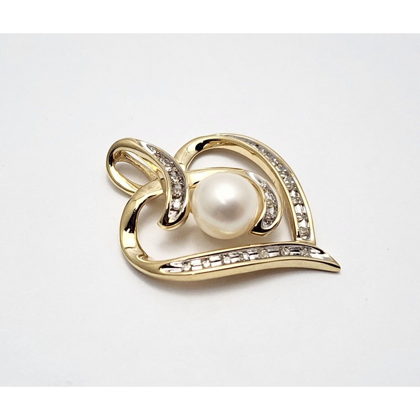 10K Yellow Gold Open Heart Diamond & Pearl Charm Pendant