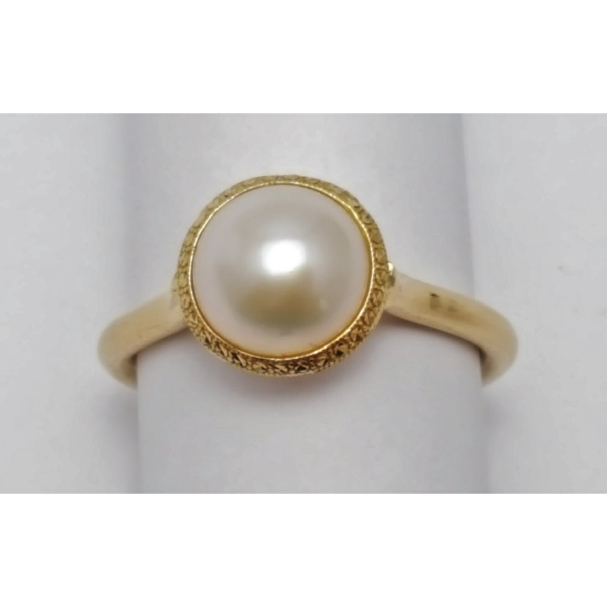 18K Yellow Gold Diamond Cut Pearl Ring