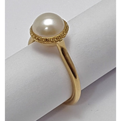 18K Yellow Gold Diamond Cut Pearl Ring