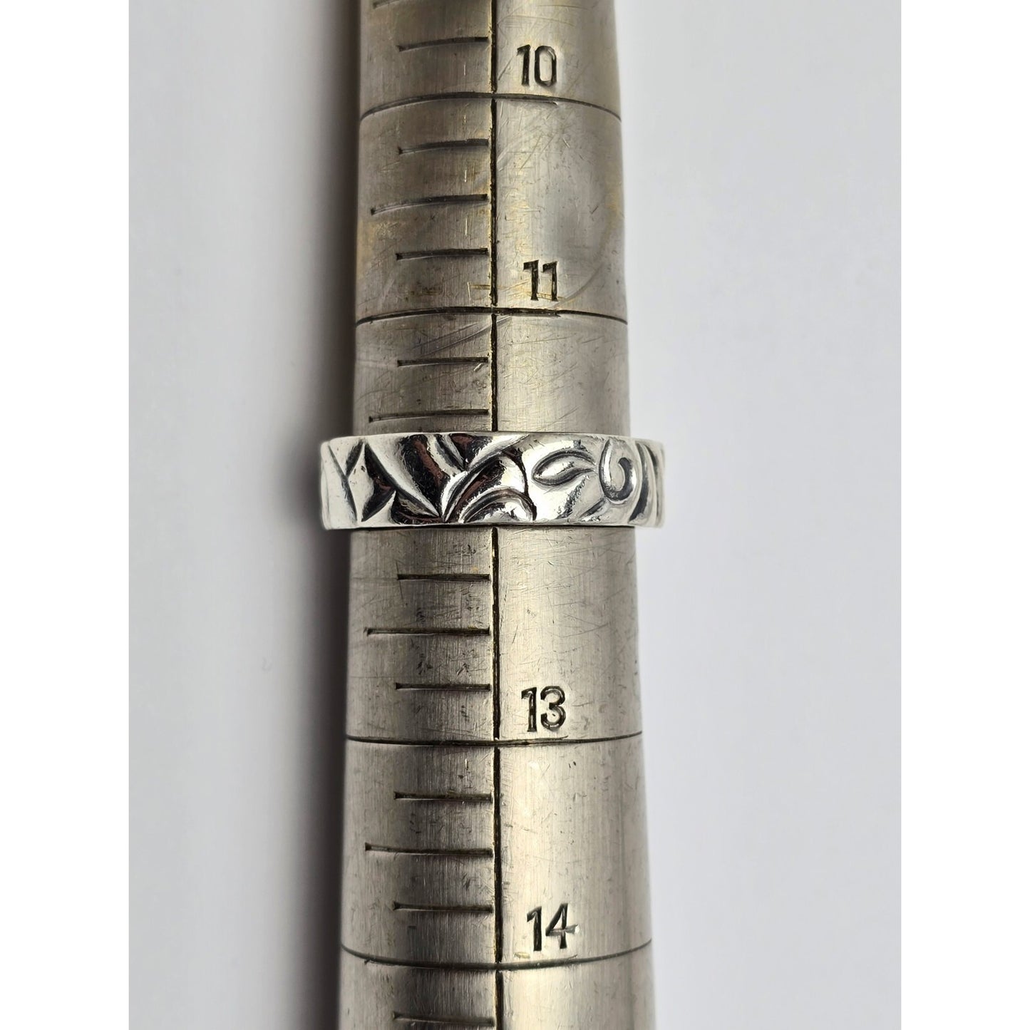 Rare Leonard Kamhout Lone Ones Sterling Silver Full Circle Band Ring