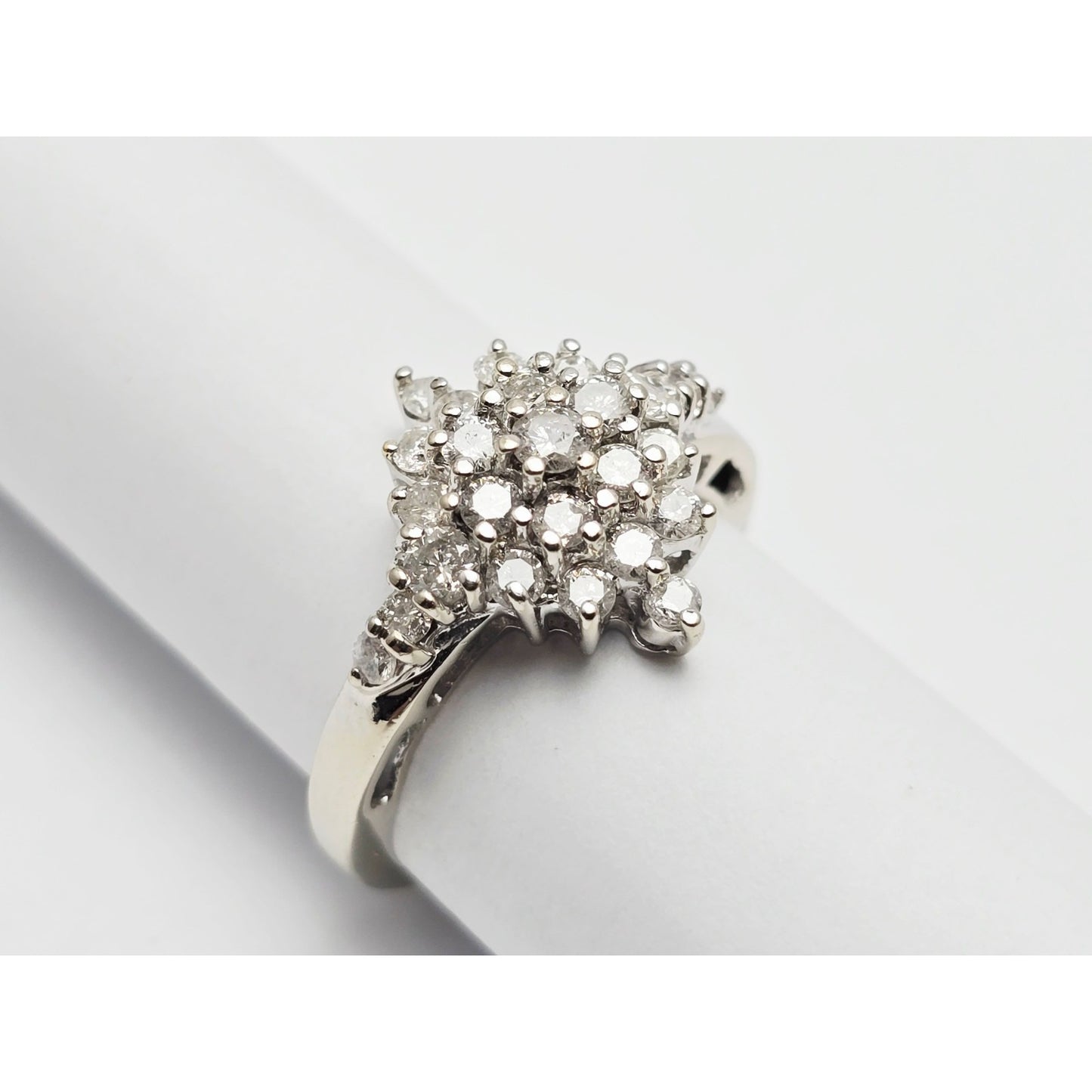 14K White Gold Round Cut Diamond Cluster Ring