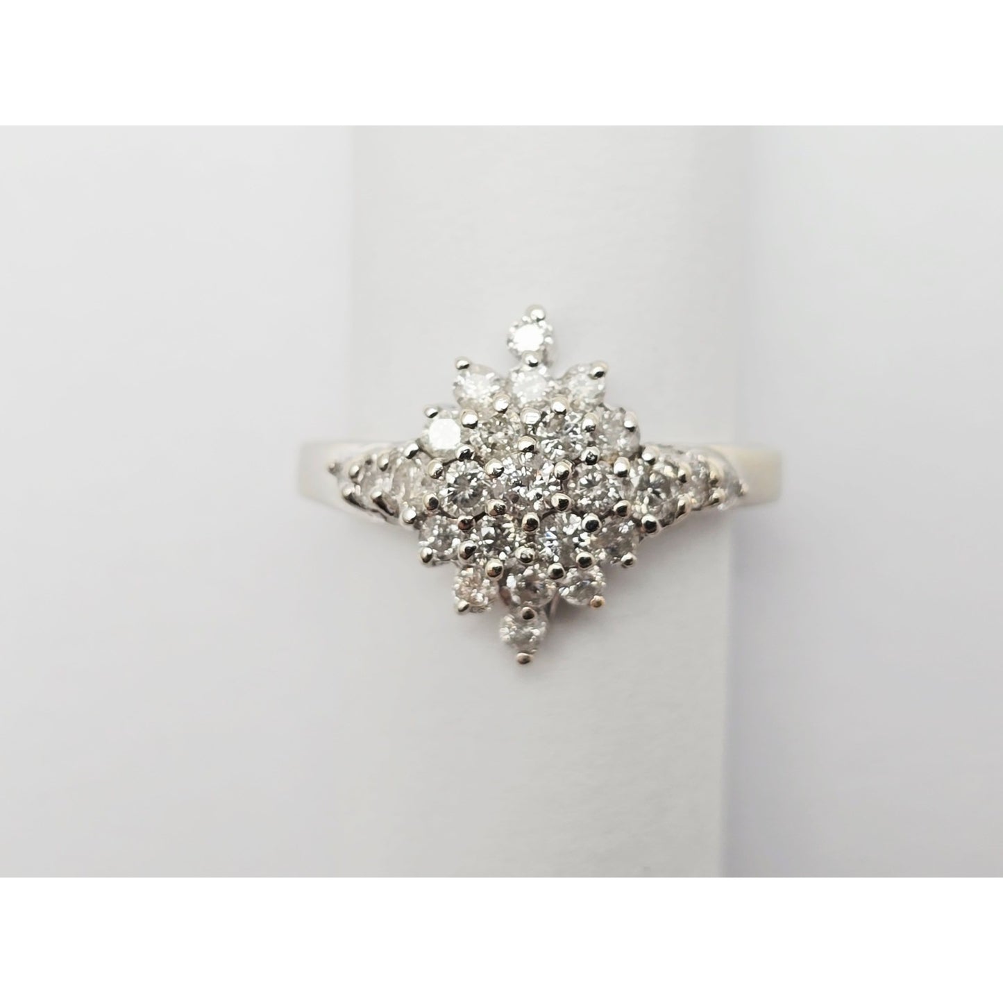 14K White Gold Round Cut Diamond Cluster Ring