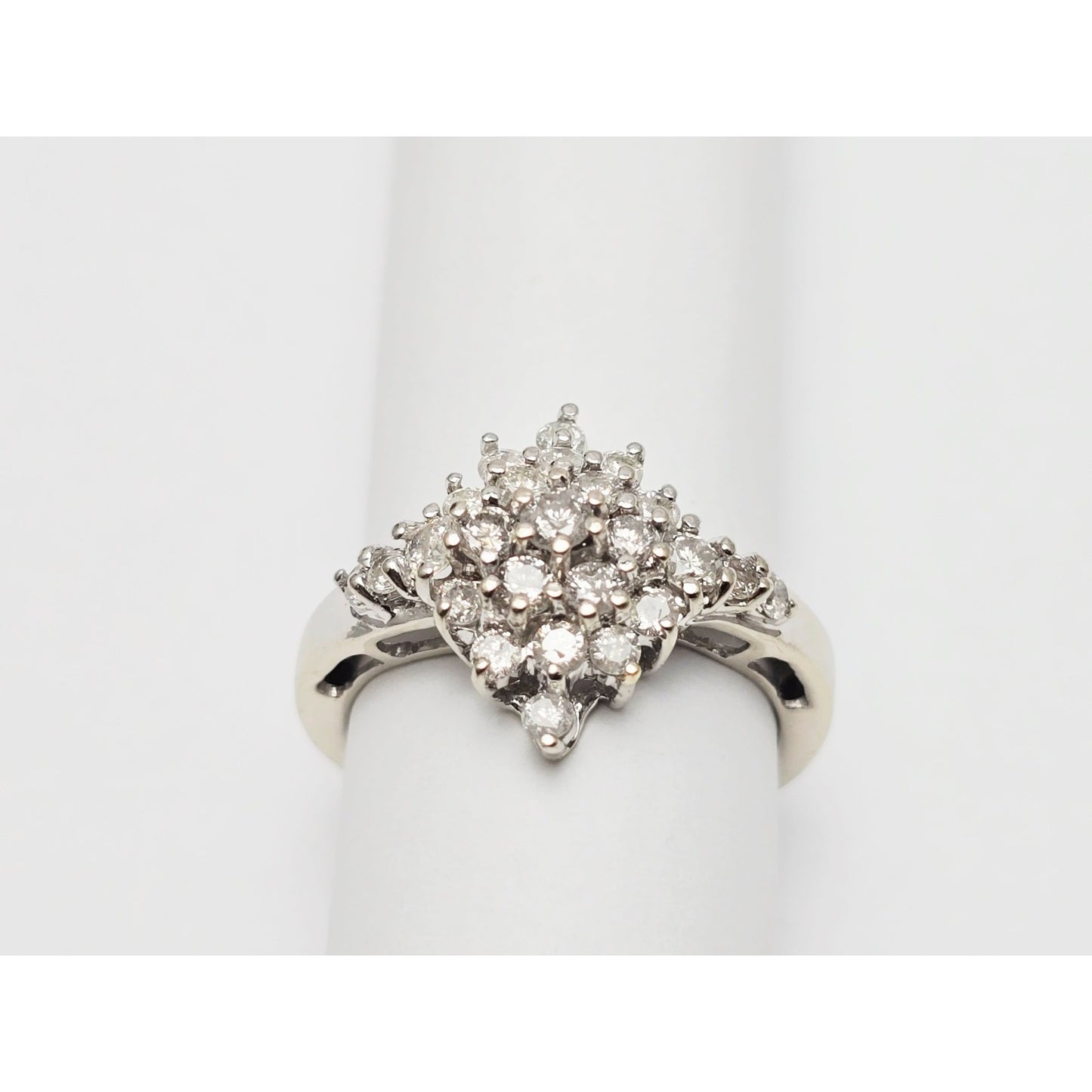 14K White Gold Round Cut Diamond Cluster Ring