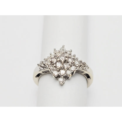 14K White Gold Round Cut Diamond Cluster Ring