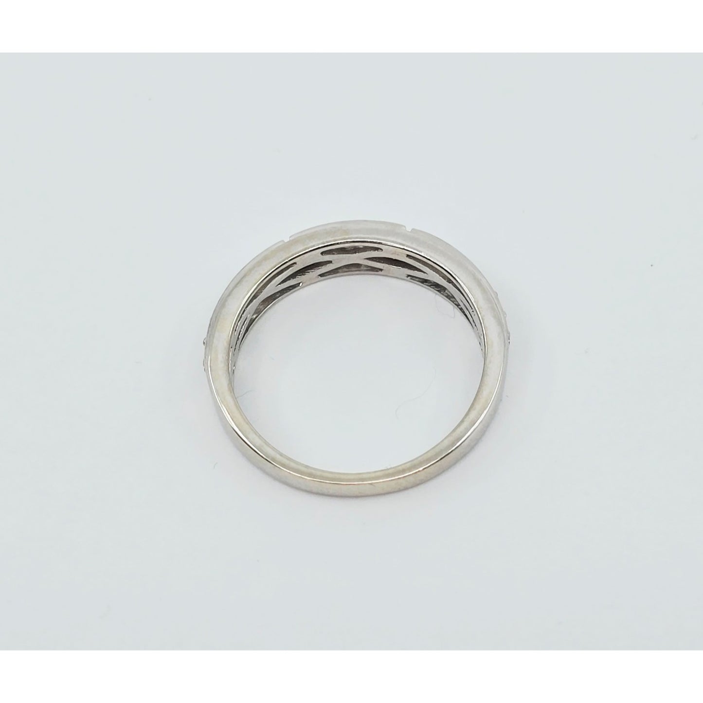 14K White Gold Diamond Wedding Band Ring