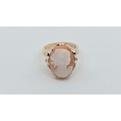 Vintage 14K Yellow Gold Oval Cameo Filigree Ring