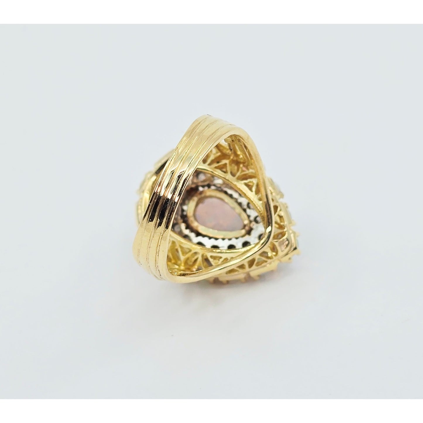Vintage 18K Yellow Gold Opal & Diamond Ring