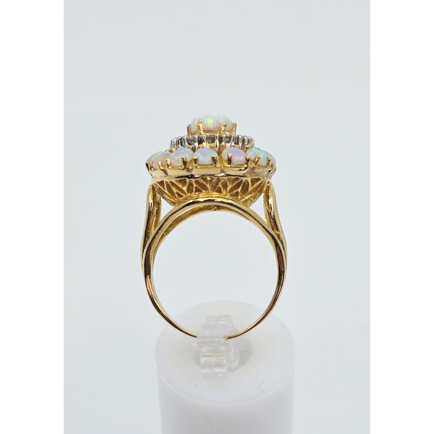 Vintage 18K Yellow Gold Opal & Diamond Ring