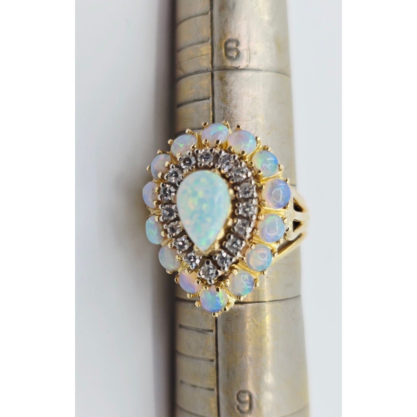 Vintage 18K Yellow Gold Opal & Diamond Ring