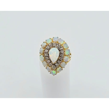 Vintage 18K Yellow Gold Opal & Diamond Ring