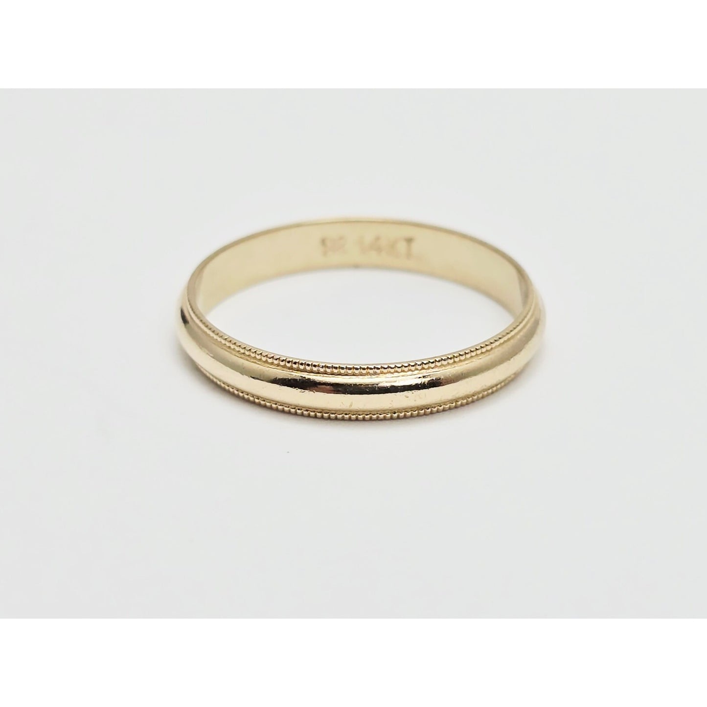 14K Yellow Gold Wedding Band Ring