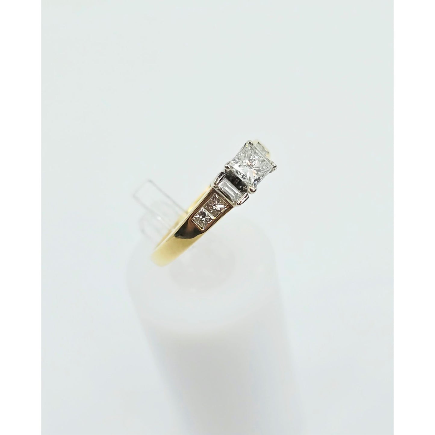 18K Yellow Gold Ladies Diamond Engagement Ring