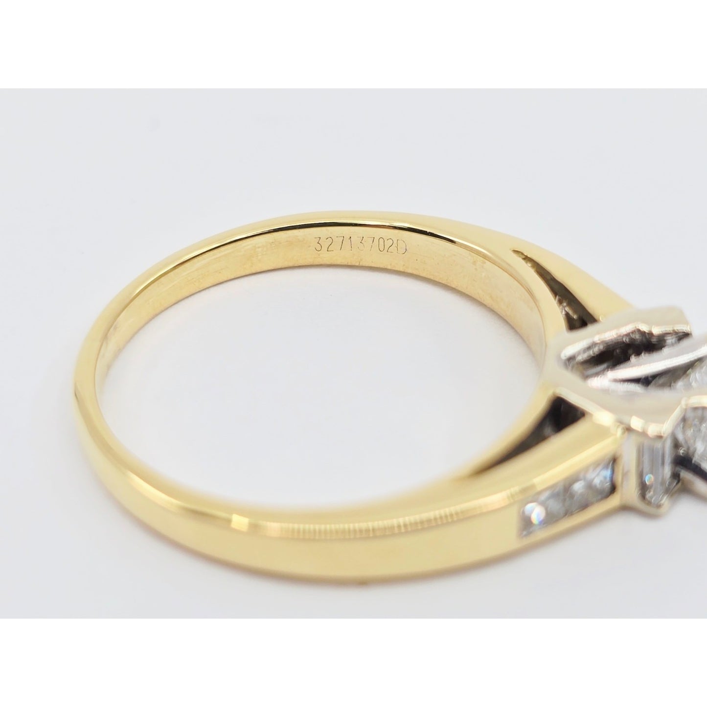18K Yellow Gold Ladies Diamond Engagement Ring