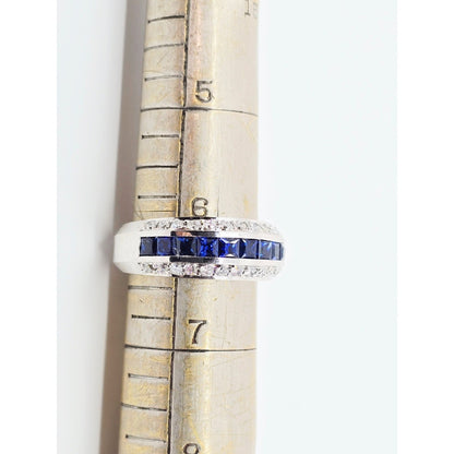 18K White Gold Princess Cut Sapphire & Round Cut Diamond Ring