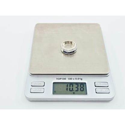 18K White Gold Princess Cut Sapphire & Round Cut Diamond Ring