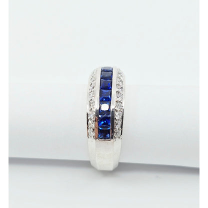 18K White Gold Princess Cut Sapphire & Round Cut Diamond Ring
