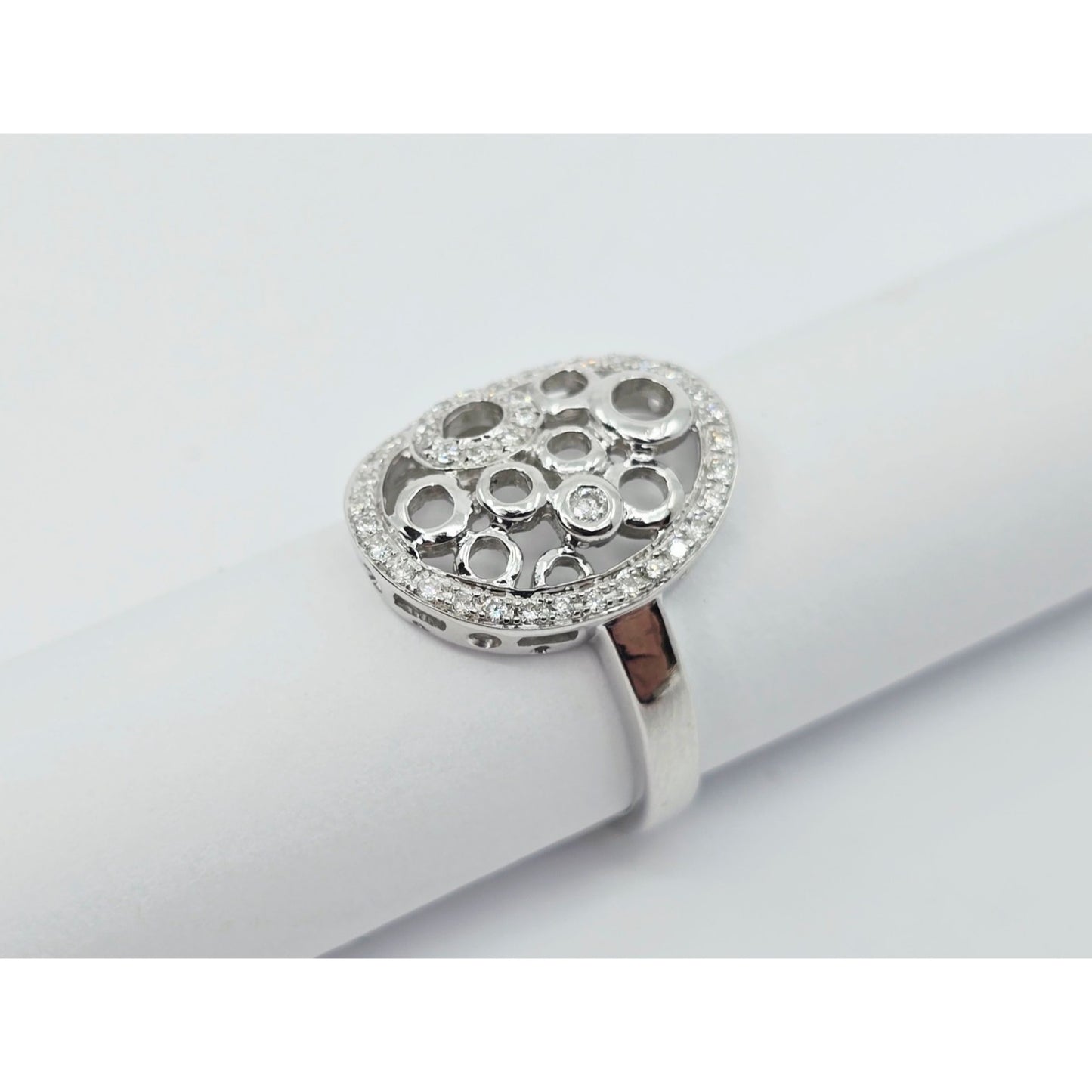 14K White Gold Diamond Cluster Oval Shaped Ring