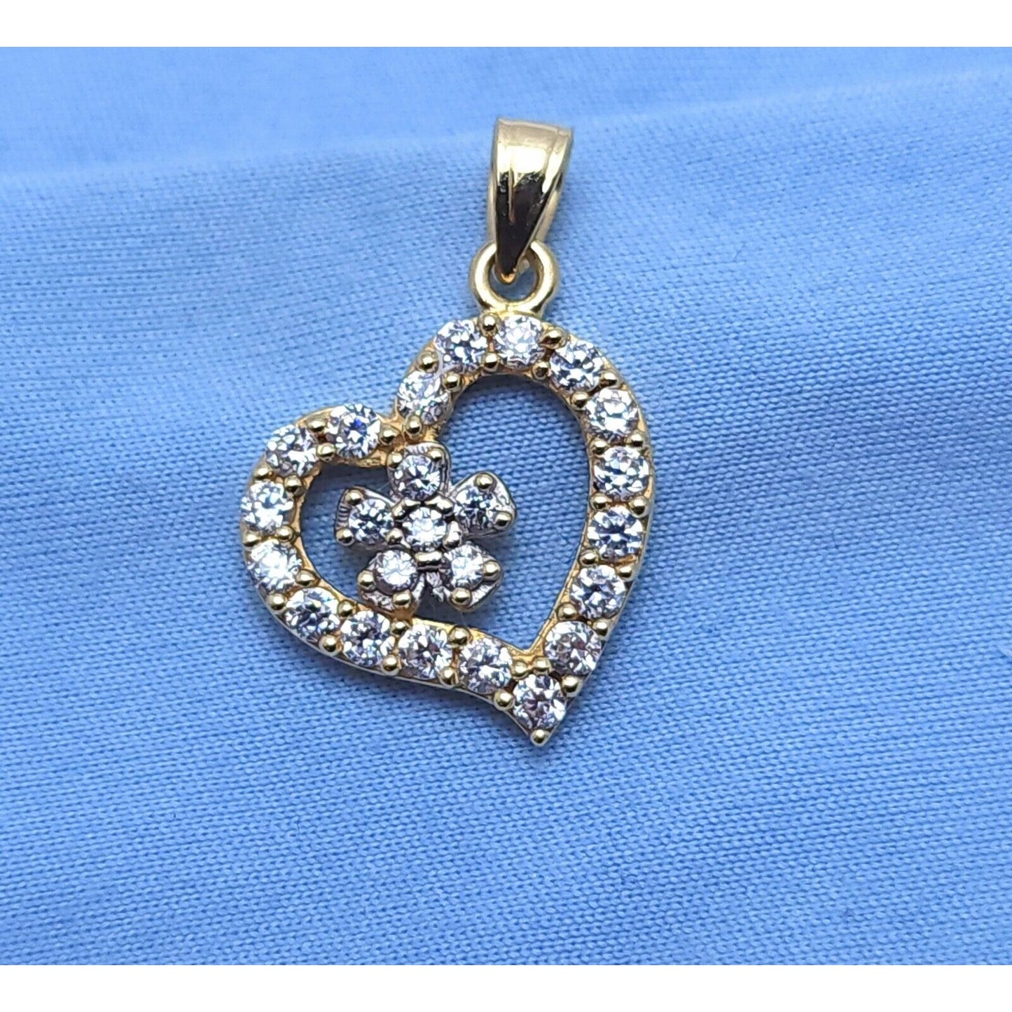 10K Yellow Gold Open Heart Flower White Cubic Zirconia Charm Pendant