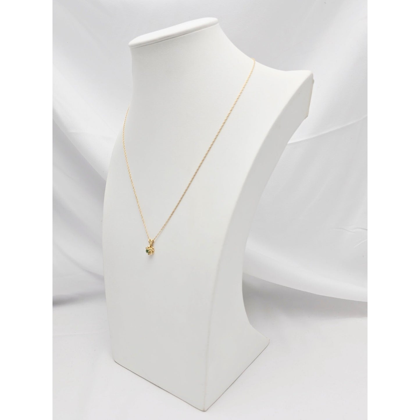 14K Yellow Gold Mesh Link Chain Necklace & Flower Emerald Charm Pendant