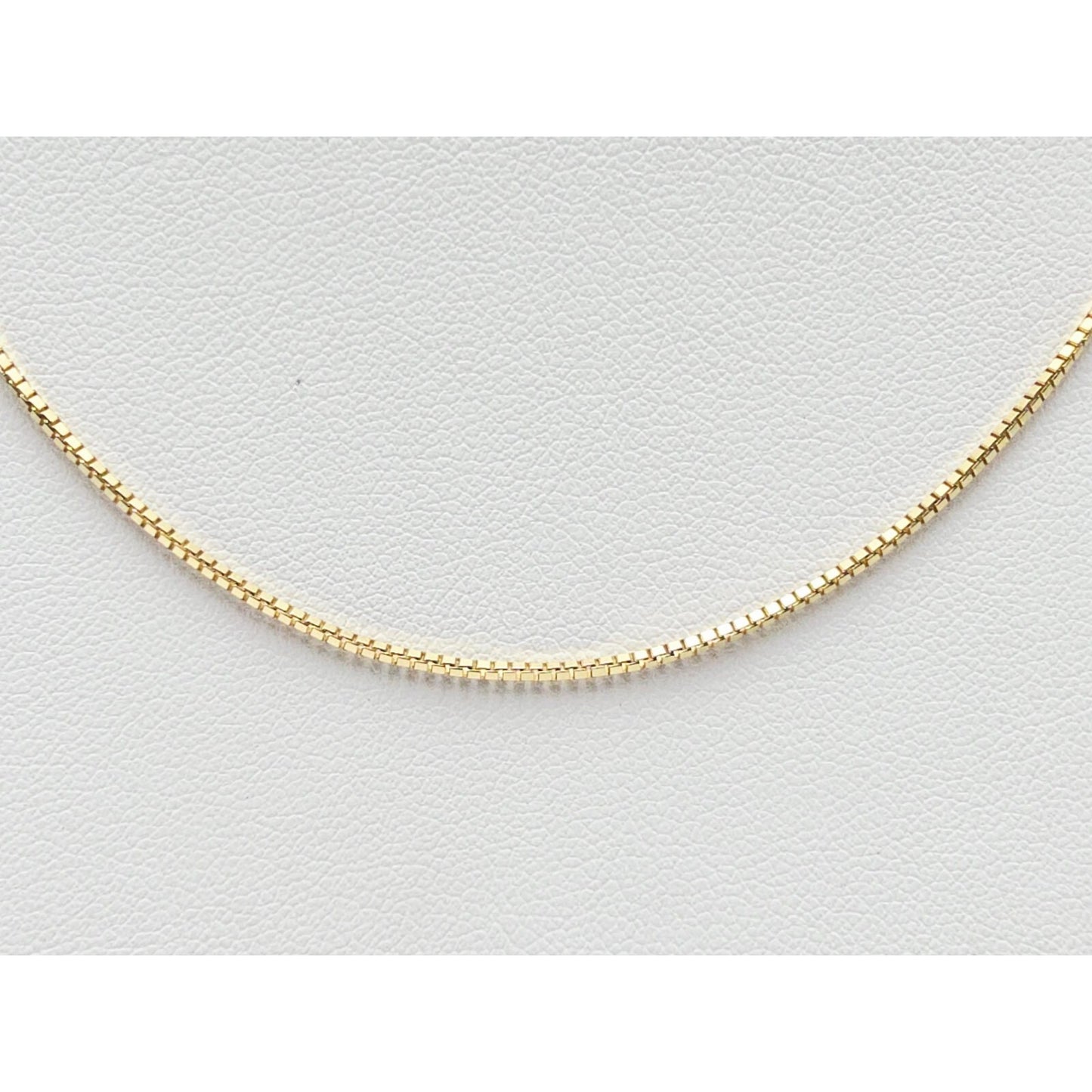 14K Yellow Gold Box Link Chain Necklace Italy