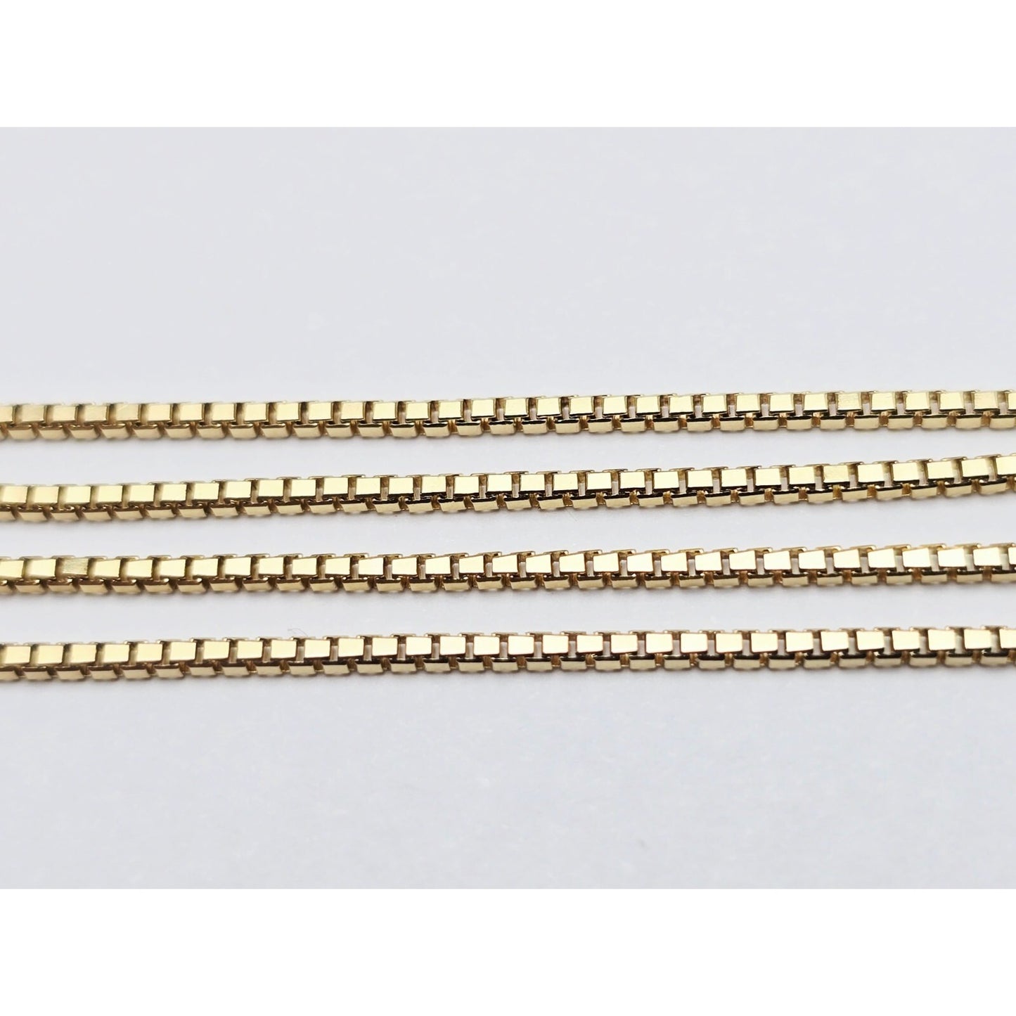 14K Yellow Gold Box Link Chain Necklace Italy