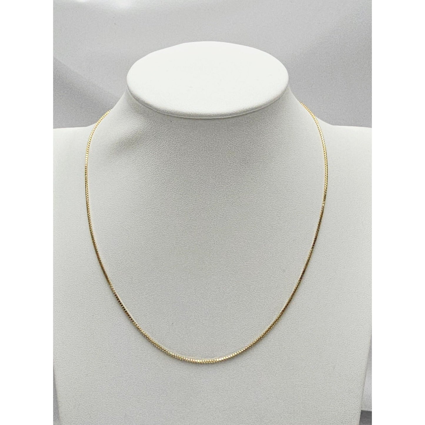 14K Yellow Gold Box Link Chain Necklace Italy