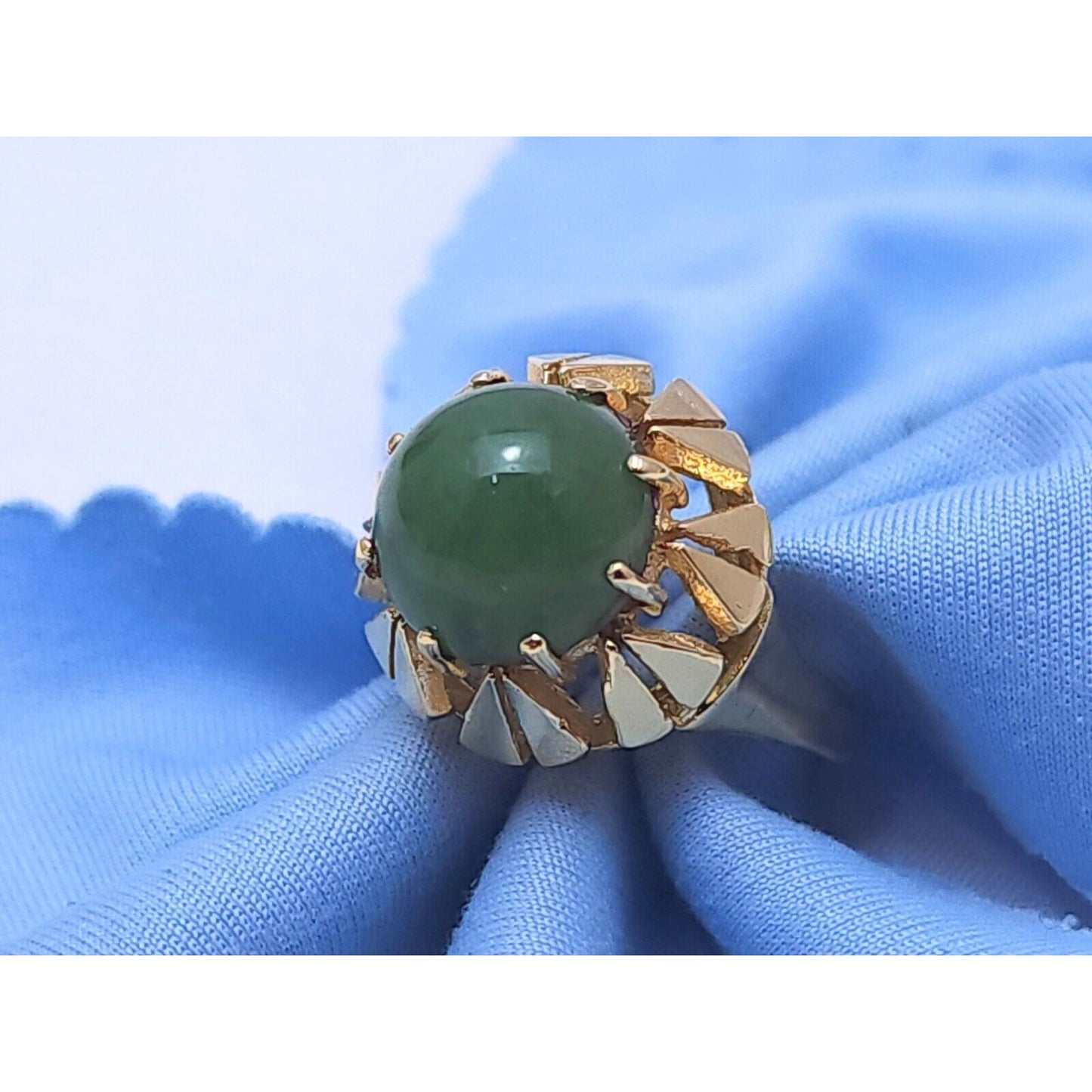 14K Yellow Gold Round Jadeite Jade Ring