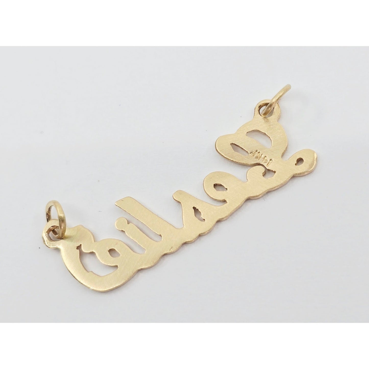 14K Yellow Gold Name Initial "Leslie" Charm Pendant