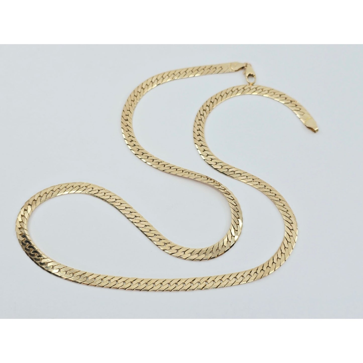 14K Yellow Gold Herringbone Flat Link Chain Necklace