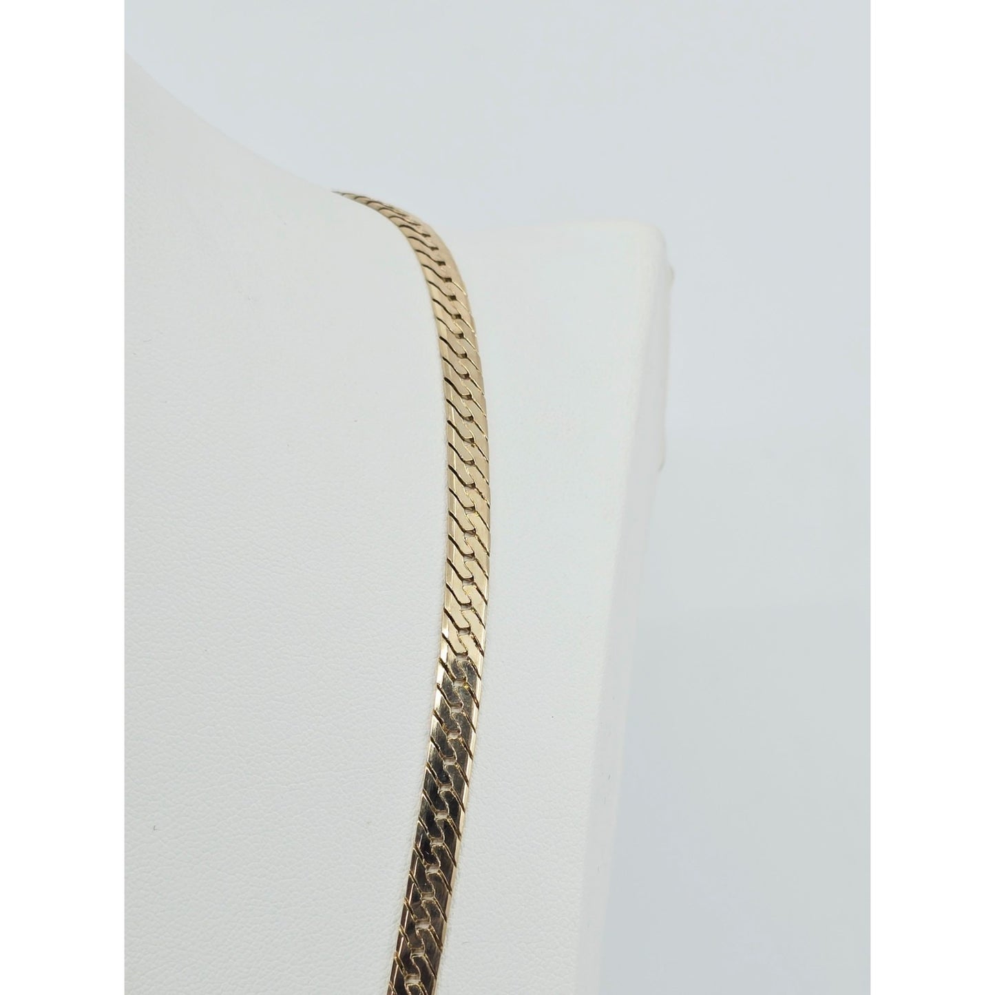 14K Yellow Gold Herringbone Flat Link Chain Necklace