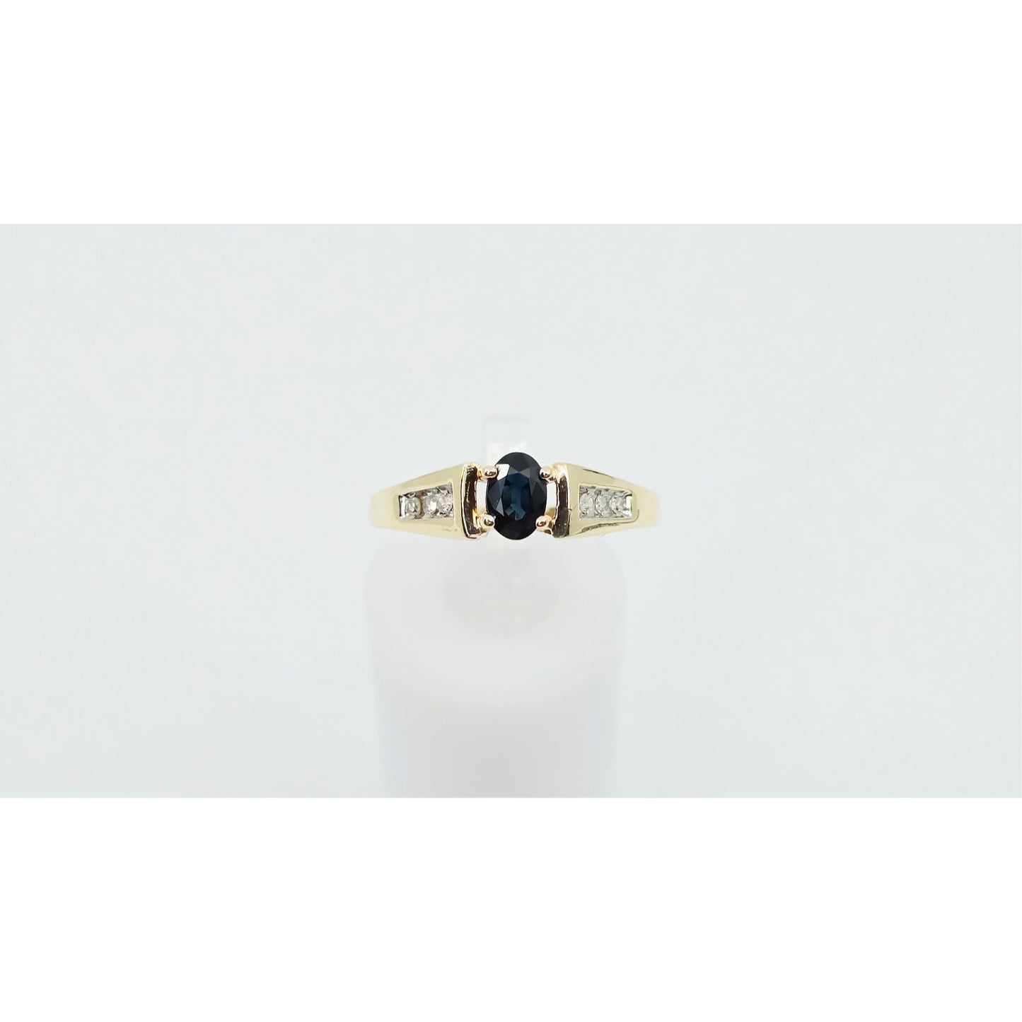 10K Yellow Gold Oval Sapphire & Round Cut Diamond Ring