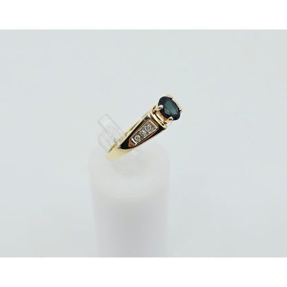 10K Yellow Gold Oval Sapphire & Round Cut Diamond Ring